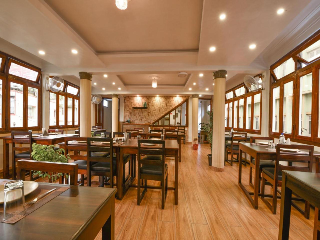 Hotel Indiana Shillong Exterior foto
